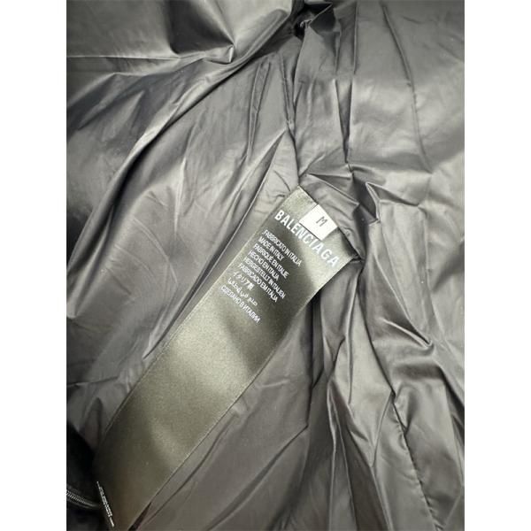 BALENCIAGA ブラックパフ型 クラシック無難 バレンシアガ コピー ダウンジャケット 秋冬高品質アウター