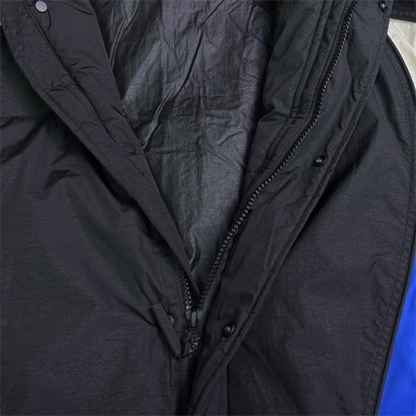 ブラックホワイトブルー ダイナミックカラーブロック BALENCIAGA バレンシアガ 偽物 アウター 最新コレクション