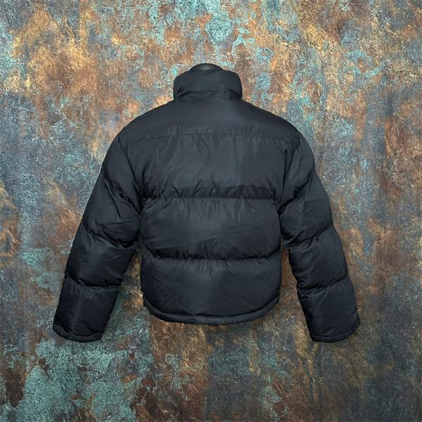 ブラッククラシックロゴ レトロ風 バレンシアガ 偽物 ダウンジャケット 人気急上昇 BALENCIAGA