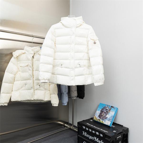 ブラック光沢感 シックデザイン MONCLER モンクレール コピー ダウンジャケット 秋冬コーデ 　