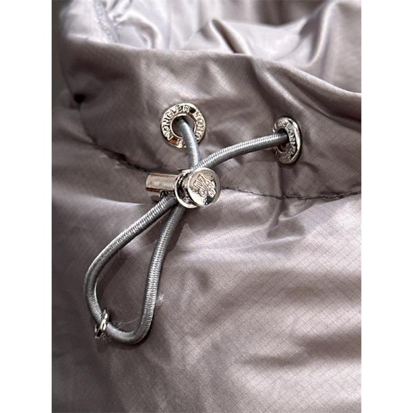 MONCLER グレーフード付 シックデザイン モンクレール コピー ダウンジャケット 防寒仕様