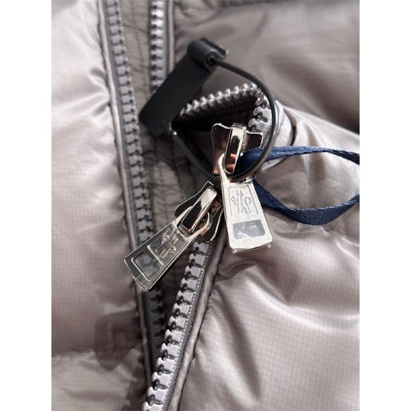 MONCLER グレーフード付 シックデザイン モンクレール コピー ダウンジャケット 防寒仕様