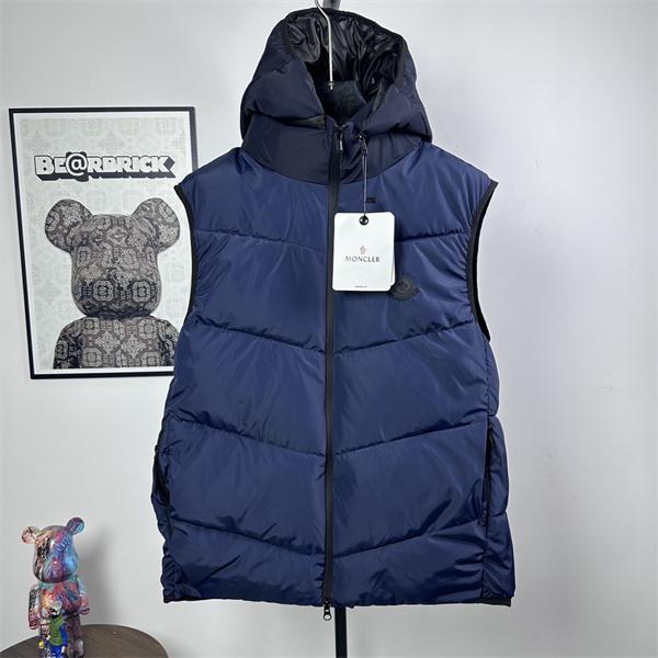MONCLER ネイビーフード付 ダイナミックスタイル モンクレール コピー ダウンベスト 秋冬必須 高品質