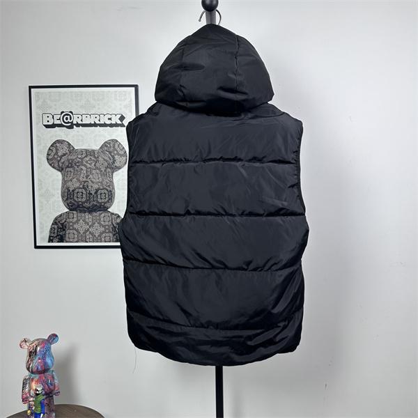 MONCLER ネイビーフード付 ダイナミックスタイル モンクレール コピー ダウンベスト 秋冬必須 高品質