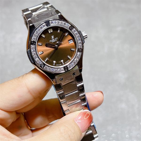 HUBLOT ブラックダイヤモンド装飾 シルバーブレス ユブロット コピー 時計 フェミニン 高品質 腕時計