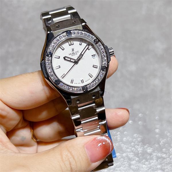 HUBLOT ブラックダイヤモンド装飾 シルバーブレス ユブロット コピー 時計 フェミニン 高品質 腕時計