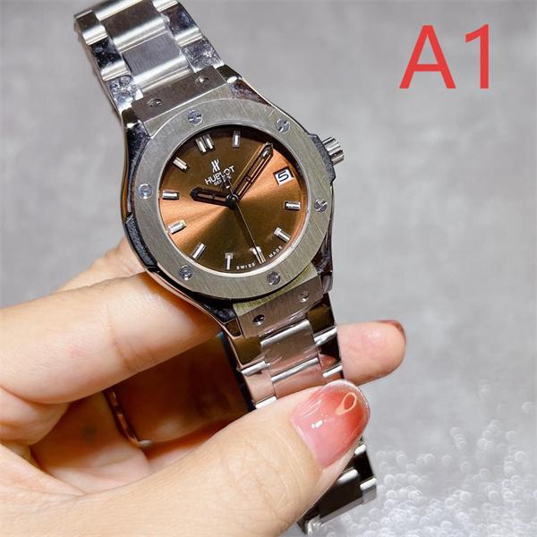 マルチカラーメタルブレス ユブロット HUBLOT コピー 時計 3 種デザイン 高品質 腕時計