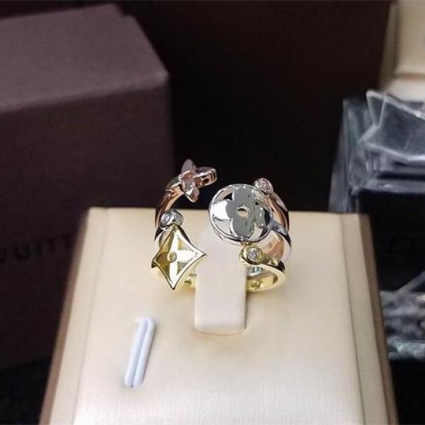 LOUIS VUITTON ヴォルト イニシャル スリムバンド ルイヴィトン 激安人気 スーパーコピー 指輪 メンズ向け