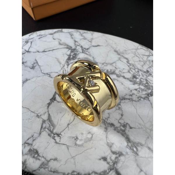 ダブルロゴ エンボス加工 激安人気 スーパーコピー  LOUIS VUITTON ルイヴィトン シルバー指輪 2025秋冬