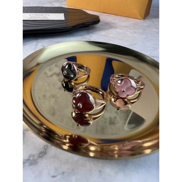 2025秋冬 流れる筆致 ゴールドトーン ルイヴィトン LOUIS VUITTON コピー指輪 レディース エレガント