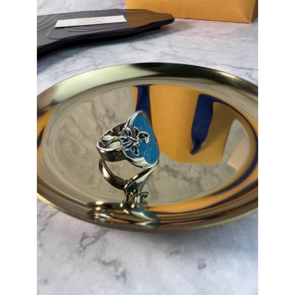 ルイヴィトン LOUIS VUITTON  立体的イニシャル スリムバンド メンズ スーパーコピー 指輪 マスキュリン