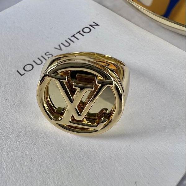 2025秋冬 フラワーエンボス ホワイトゴールド調 LOUIS VUITTON ルイヴィトン コピー 指輪 カジュアル用