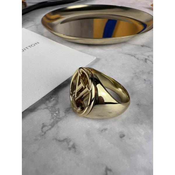 2025秋冬 フラワーエンボス ホワイトゴールド調 LOUIS VUITTON ルイヴィトン コピー 指輪 カジュアル用