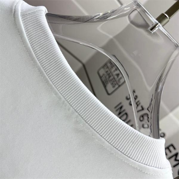 GUCCI スーパーコピー コラボ風 ベージュ グッチ パーカー ユニセックス トレンディ 人気急上昇