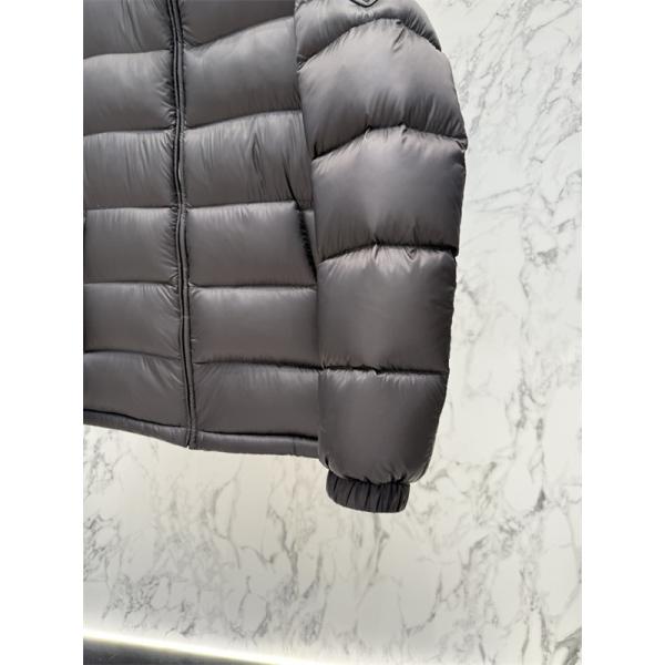 PRADA 激安｜2025秋冬 新作 Re-Nylon ダウンジャケット 男女兼用 防寒アウター