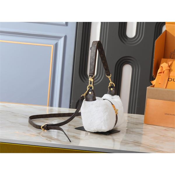 ホワイトフリース ロゴアクセント Louis Vuitton ルイヴィトン ショルダーバッグ コピー レディース ファッショナブル