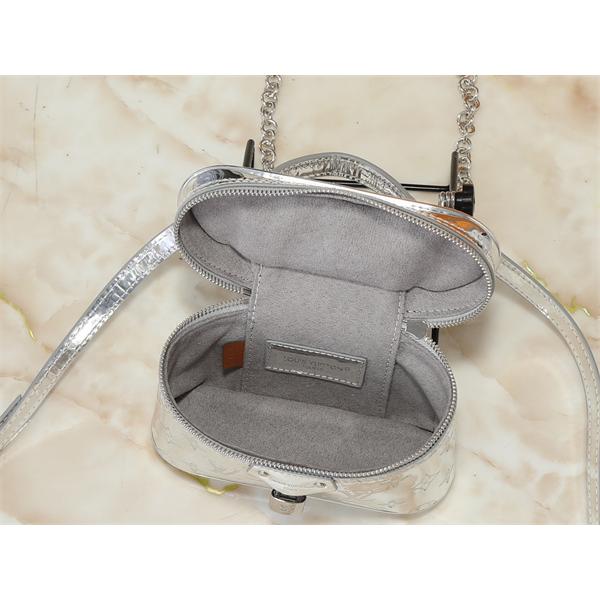 シルバーメタリック Louis Vuitton 刻印ロゴ ルイヴィトン ミニボックスバッグ 偽物 レディース フューチャリスティック