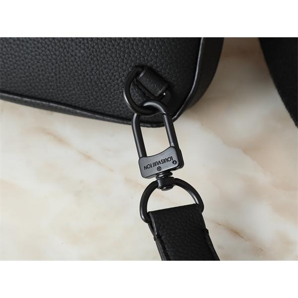 ブラックレザー 多ポケット ルイヴィトン チェストバッグ スーパーコピー メンズ ビジネス Louis Vuitton