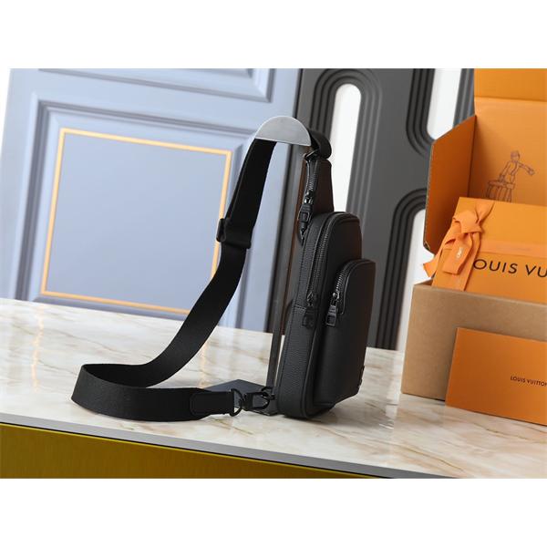 ブラックレザー 多ポケット ルイヴィトン チェストバッグ スーパーコピー メンズ ビジネス Louis Vuitton