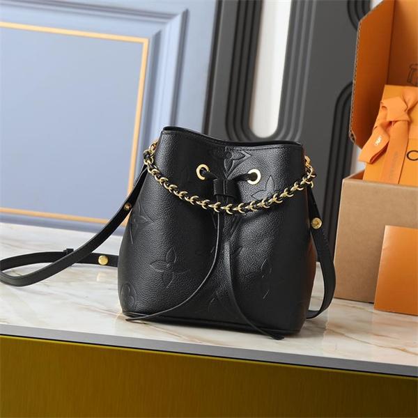 ゴールドチェーン エンボスロゴ ルイヴィトン Louis Vuitton バケットバッグ スーパーコピー レディース エレガント