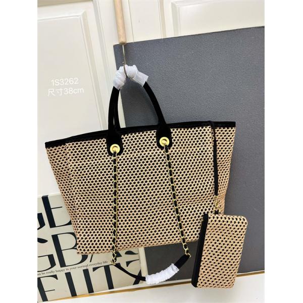 サマー草編み ロゴプレート シャネル トートバッグ スーパーコピー 1S3262 レディース クール CHANEL