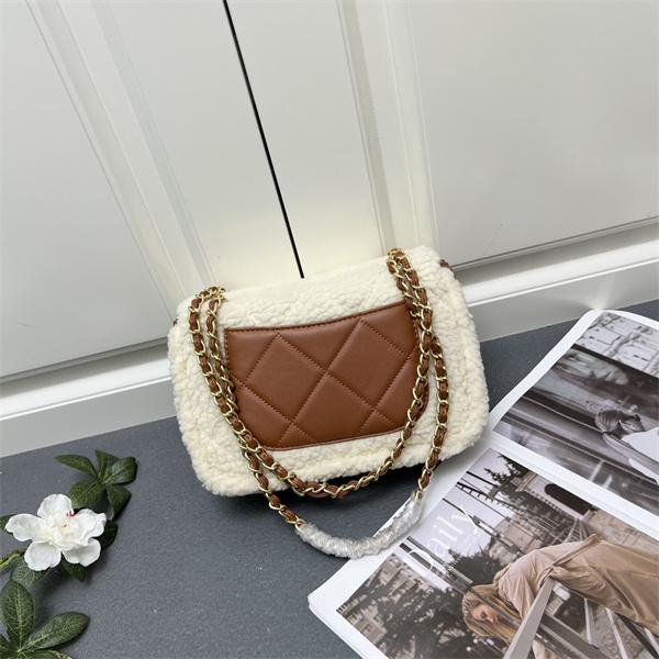 ラムファーレザー ミニサイズ シャネル ショルダーバッグ コピー S3201 CHANEL レディース フェミニン