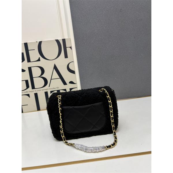ブラックラムファー CHANEL 菱格ロゴ シャネル ショルダーバッグ スーパーコピー 1S3201 レディース エレガント