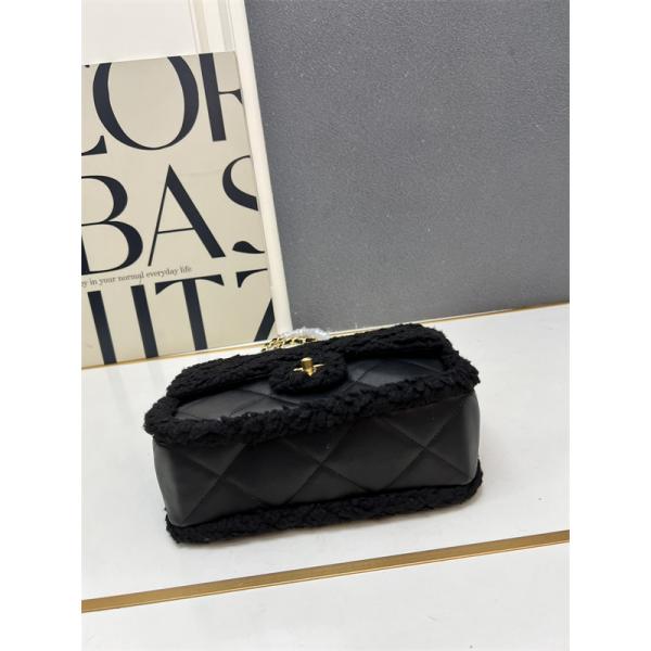 ブラックラムファー CHANEL 菱格ロゴ シャネル ショルダーバッグ スーパーコピー 1S3201 レディース エレガント