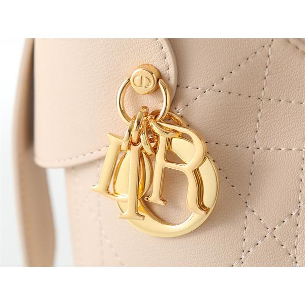 ブラック菱格 メタル吊飾 ディオール DIOR アンダーアームバッグ コピー レディース トレンディ