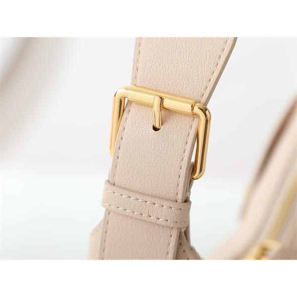 ブラック菱格 メタル吊飾 ディオール DIOR アンダーアームバッグ コピー レディース トレンディ