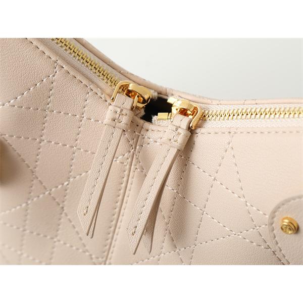 ブラック菱格 メタル吊飾 ディオール DIOR アンダーアームバッグ コピー レディース トレンディ