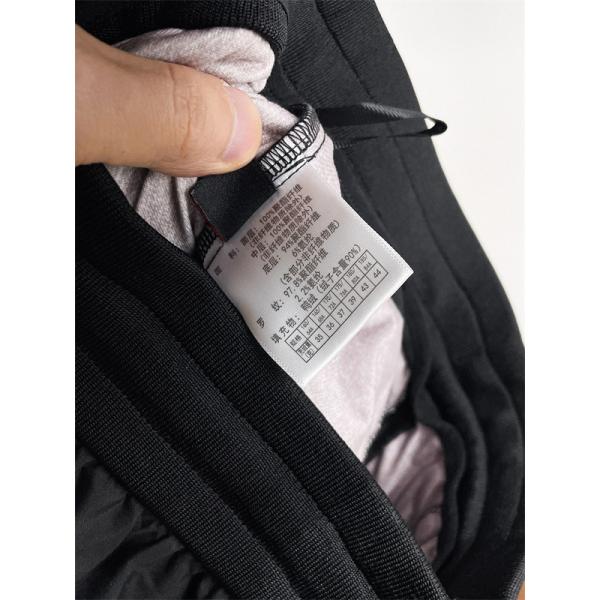 ブラックダッフル MONCLER コピーパンツ  束脚ロゴ モンクレール ユニセックス トレンディ 2025秋冬