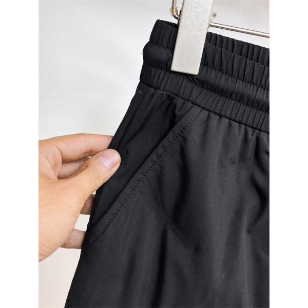 2025秋冬 ブラックダッフル 円形皮ロゴ モンクレール MONCLER スーパーコピーパンツ ユニセックス ウォーマー