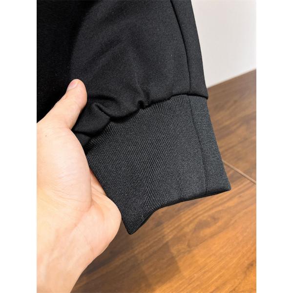 2025秋冬 ブラックコーデュロイ マルチポケット モンクレール MONCLER コピーパンツ ユニセックス アウトドア