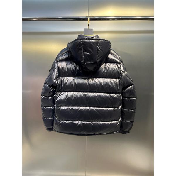 MONCLER ブラック光沢ダウン ロゴパッチ切替 秋冬強保温 モンクレール コピージャケット 人気定番