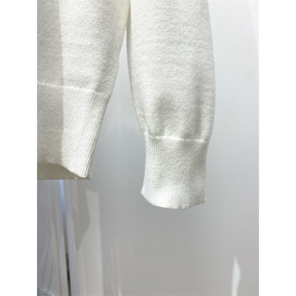 ブラック 円領 セーター プラダ PRADA スーパーコピー 2025秋冬高級 洗練 季節限定モデル