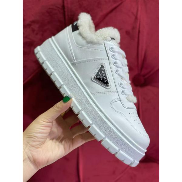 PRADA プラダ 激安 レディース スニーカー 厚底 ファー付き レザー シューズ 冬 新作