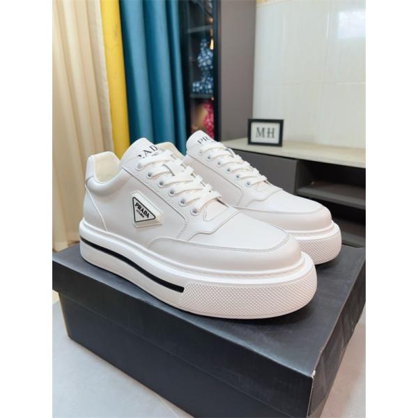 PRADA プラダ 激安 メンズ スニーカー レザー 厚底 ロゴ デザイン カジュアル シューズ 新作 旅行 通勤 おしゃれ 使いやすい 歩きやすい