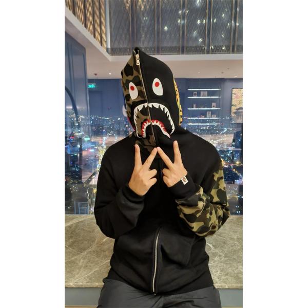 BAPE コピー 秋冬 個性 トレンディ ブラック × カモフラージュ シャーク 連帽 ジップアップ ベイプ