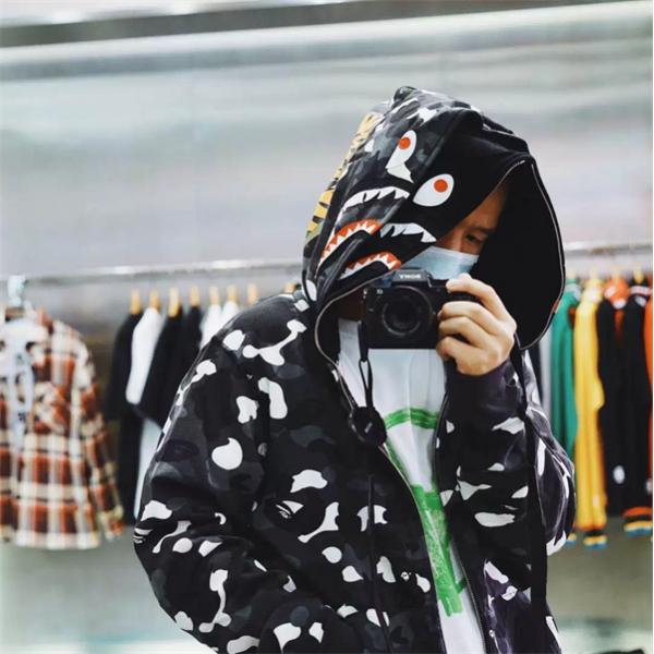 ブラック カモフラージュ シャーク 連帽 ジップアップ ベイプ BAPE 偽物 秋冬 個性 トレンディ