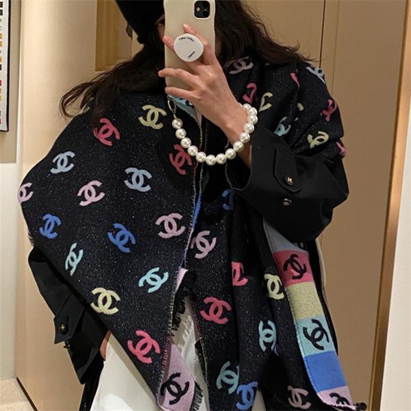 CHANEL シャネル　2025秋冬新作 マルチCCロゴ 大判ストール／マフラー ブラック系