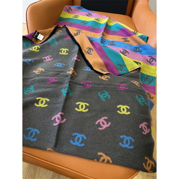 CHANEL（シャネル）2025年冬新作 ラグジュアリー カシミヤ混マルチカラー ロゴ ジャカード大判ストール / レディース＆ユニセックス