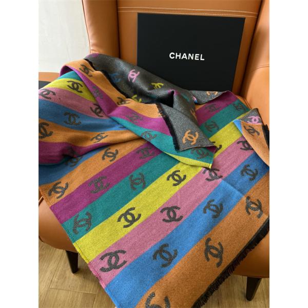 CHANEL（シャネル）2025年冬新作 ラグジュアリー カシミヤ混マルチカラー ロゴ ジャカード大判ストール / レディース＆ユニセックス