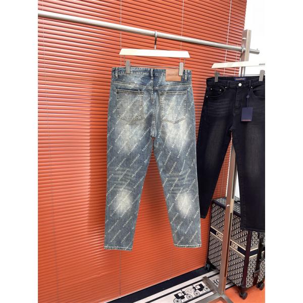 男女OK新作❤BALENCIAGA バレンシアガジーンズコピー秋冬オシャレコーディネート