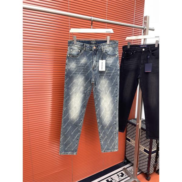 男女OK新作❤BALENCIAGA バレンシアガジーンズコピー秋冬オシャレコーディネート