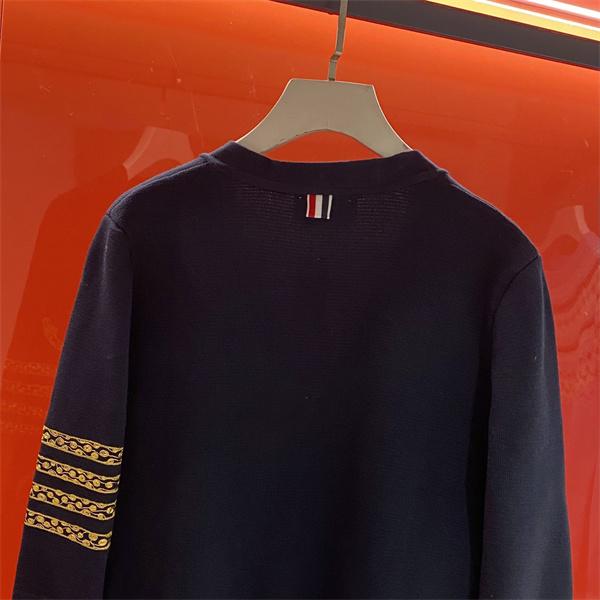 2025新作❤❤ トムブラウンカーデガンコピーTHOM BROWNE秋冬コレクション男女OK上品