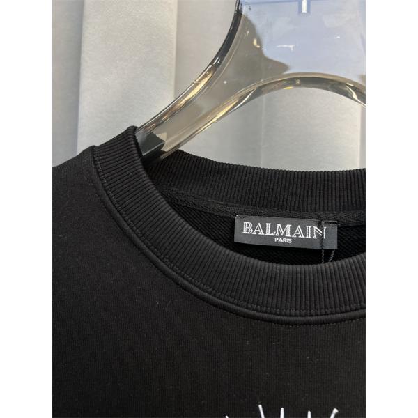 ホワイト 円领 徽章ディテール スウェット バルマン BALMAIN スーパーコピー 秋冬高級感 注目