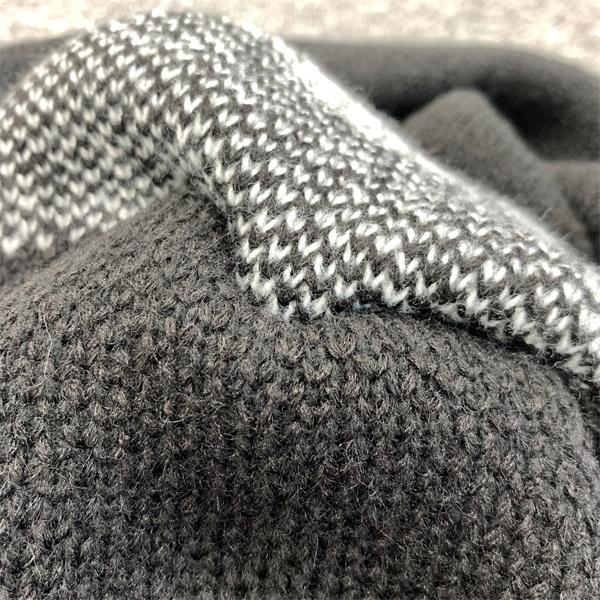 ブラック アートロゴ ニットセーター サンローラン SAINT LAURENT スーパーコピー 秋冬デザイン話題