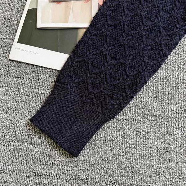 トムブラウン Thom Browne コピー 秋冬大人カジュアル 人気 ホワイト × ブラック 拼色 V 领 麻花纹 カーディガン 