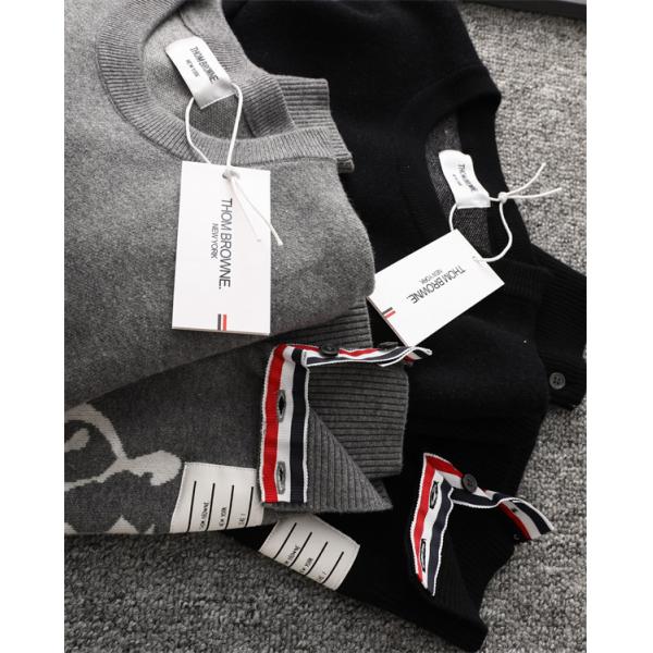 グレー × ブラック 2 色 白鳥柄 四条纹袖 円领 セーター トムブラウン Thom Browne コピー 秋冬可愛い 定番